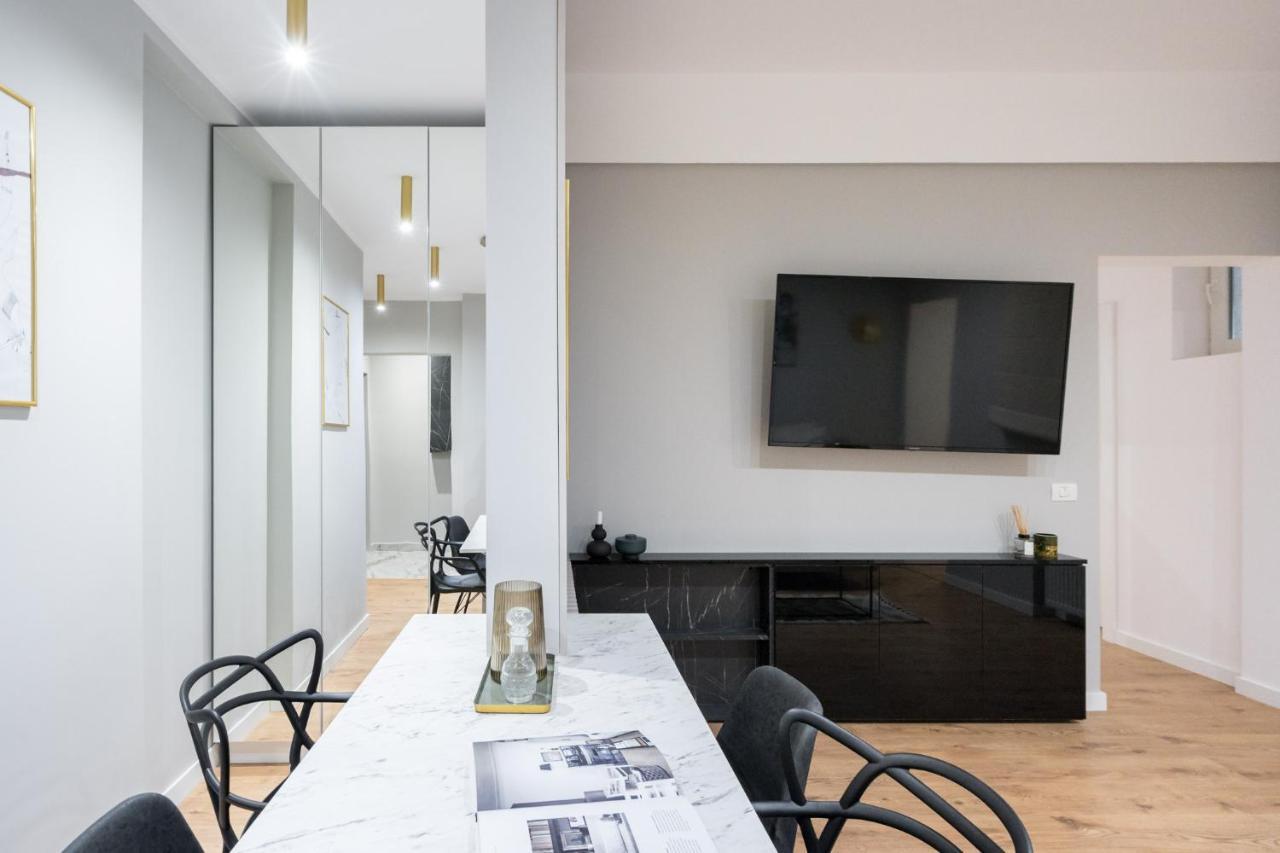 Crystal 3bdr In Center Appartamento Bucarest