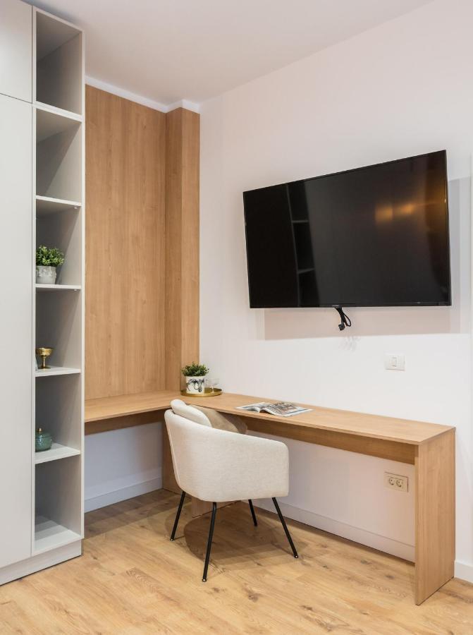 Crystal 3bdr In Center Appartamento Bucarest